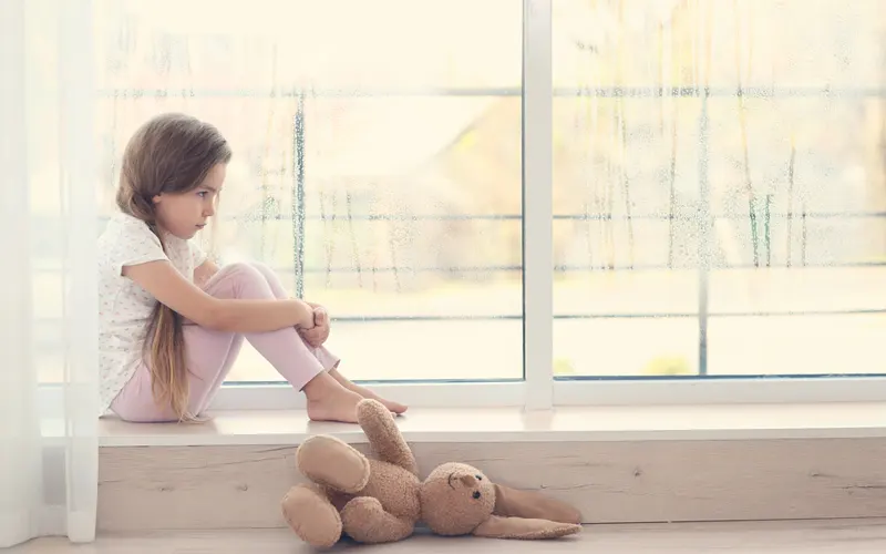 enfant seule
